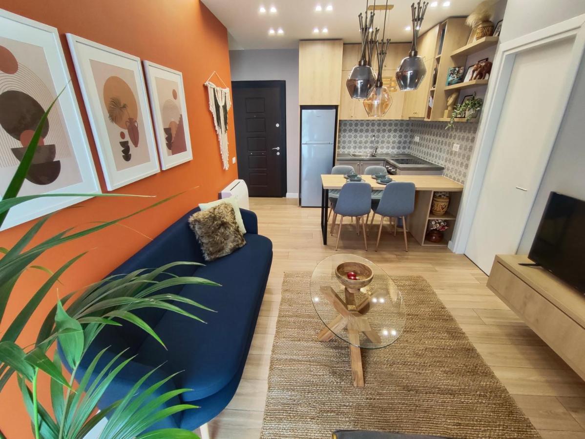 Modern Style 2Br-Apt - 10Min To Skanderbeg Square Apartment Tirana Exterior photo