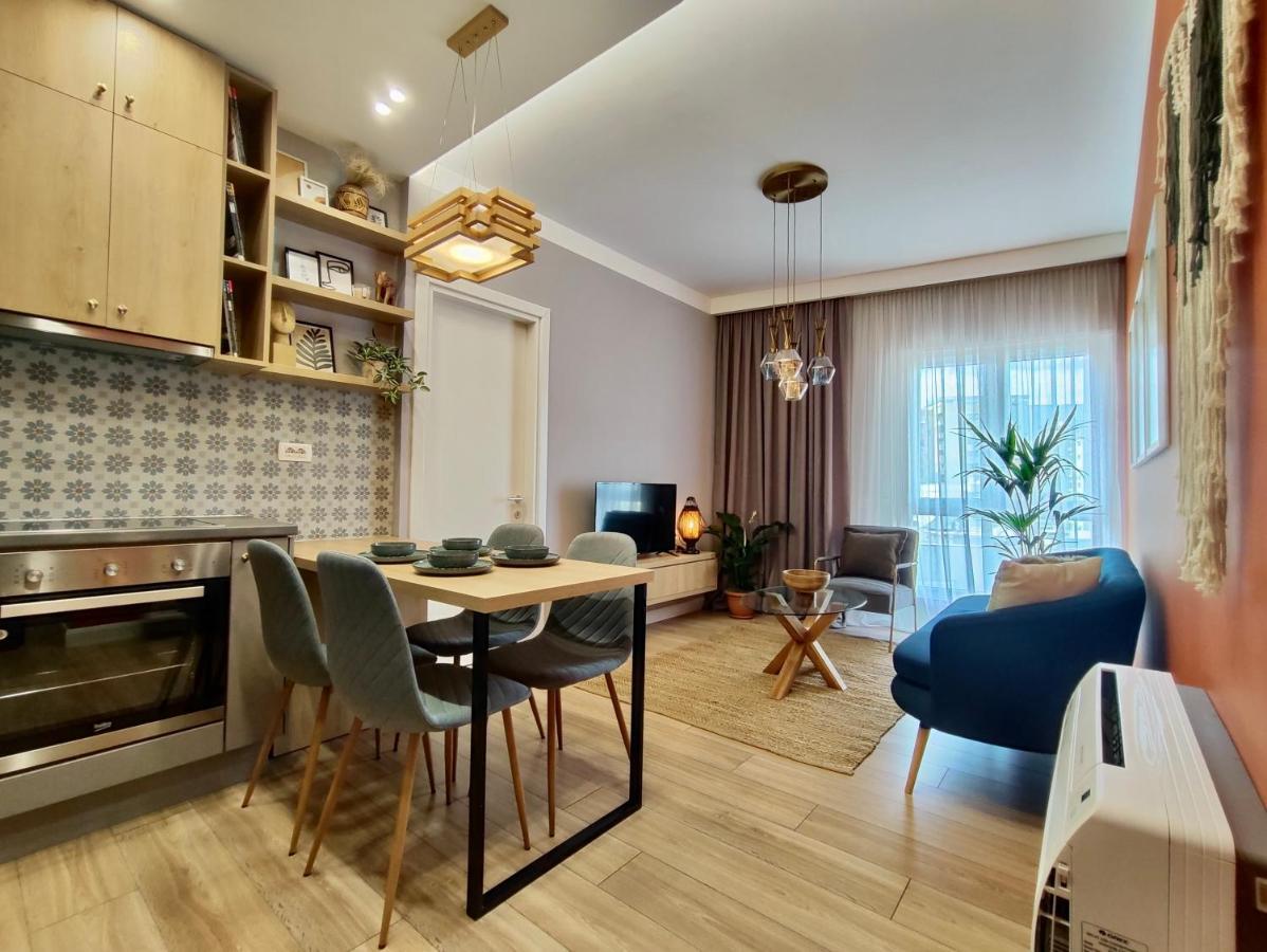 Modern Style 2Br-Apt - 10Min To Skanderbeg Square Apartment Tirana Exterior photo